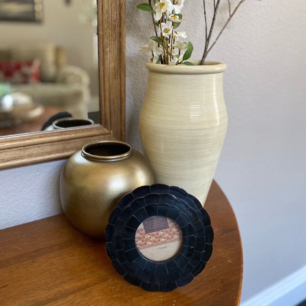 Round 3” Diameter Picture Frame